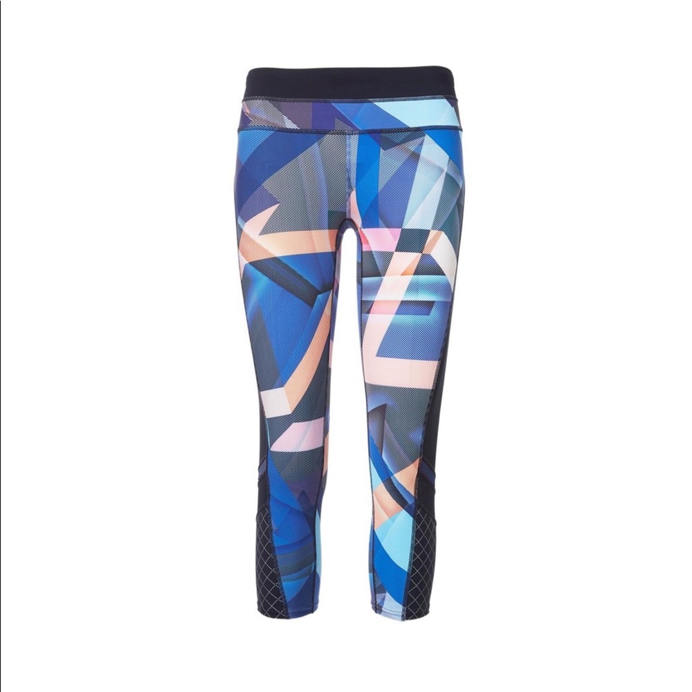 Athleta Electric Geo Sonar Capri Legging